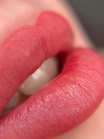 lip tattoo healing stages